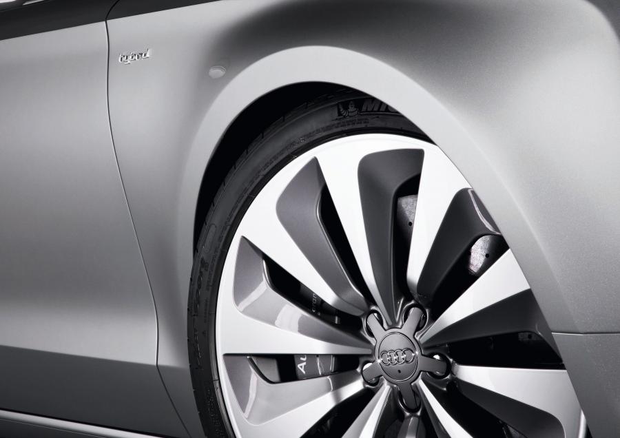 Колеса Audi A8 Hybrid Concept (D4) 2010 года  (фото 5 из 14)
